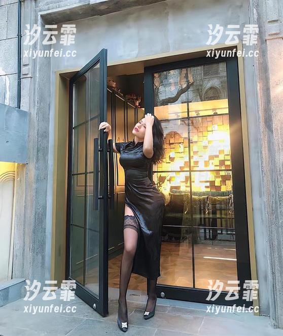 Jessie婕西 微密圈 - Jessie婕西终于又更新了,户外奔放的美图,偷得浮生半日闲啊!
