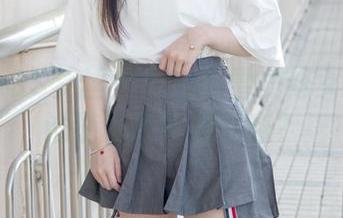 MSLASS梦丝女神 – 向雪的修女私房：谁说她不可以性感？