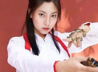 MiiTao蜜桃社 – 李颖诗的白丝作品，下载就这样轻松搞定。
