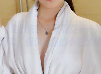 PANS – 煮出来的不只有菜——妮妮的厨娘全集写真，偶尔流露的小倔强和甜蜜。
