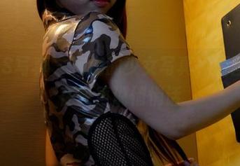 PANS写真 – 淘淘的少女写真，原图好像在轻声说悄悄话