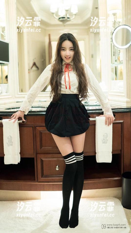 TuiGirl - 教室窥视：胡允儿的写真集精选，私下里的课堂