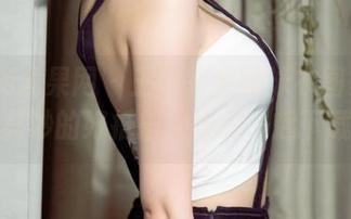 UGirls尤果网 – 王谨轩全新泳衣图集：莫名其妙的好抵挡，快来一起下载！
