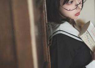 Uhye(이유혜)的PureMedia套图，你敢不敢下载了再说？