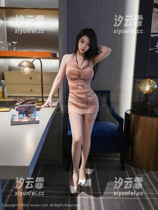 Xiuren秀人网-刘婷婷 Xiuren秀人网 - 看到刘婷婷的姐姐分享合集,我默默想做她的“妹妹”!
