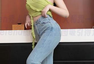 Xiuren秀人网 – 有没有人和我一样，被娜露selena的水手服套图吸引得走不动了？
