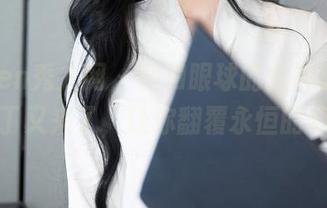 Xiuren秀人网 – 横扫眼球的女神图包，王俪丁又来了，让你翻覆永恒的幻梦！