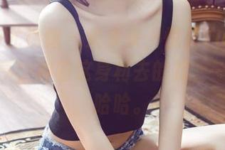 YouWu尤物馆 – 来来来，悦儿Yuky短裤美图分享，冲着这身材去的我，一路欣赏，哈哈。
