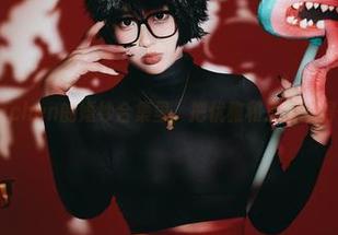 在puypuychen的婚纱合集里，把优雅和反叛混得恰到好处。