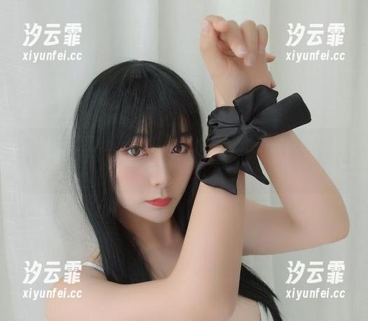 瞧！三刀刀miido的夏天作品，是不是在说“别不理我”？