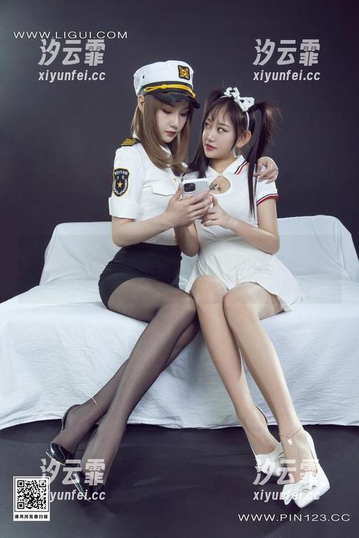 丽柜 - 偷偷来一波潼潼牛仔裤资源，私拍的灵感就藏在这些姿态里。