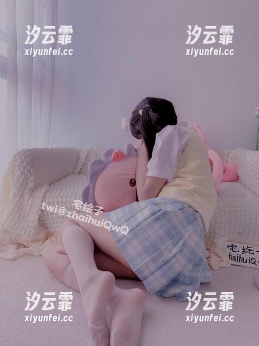 二阶堂宅绘子驾驭红裙，高清图包，友谊的小船说翻就翻