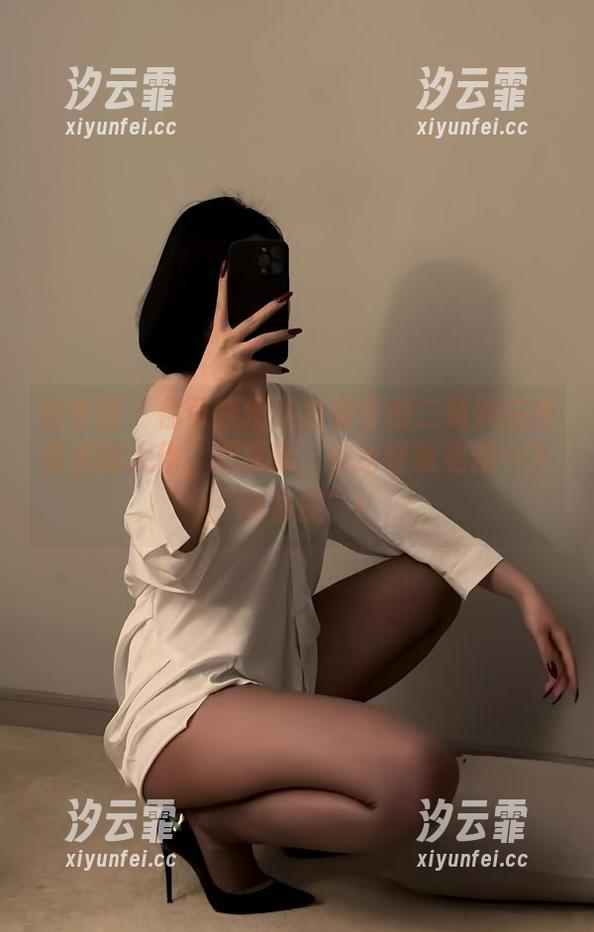 微密圈 - 你可能没见过保守的二舅妈在短裤里的大作，别犹豫，快给壁纸更新一下“新鲜感”！