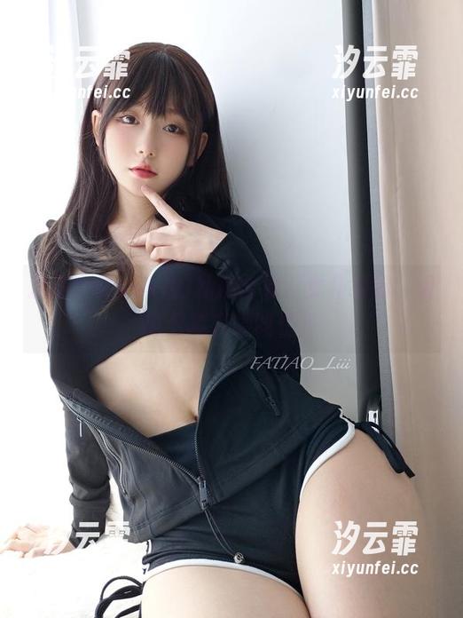 发条少女yoki 发条少女yoki的私拍合集:女仆装扮,谁说只能在咖啡馆?