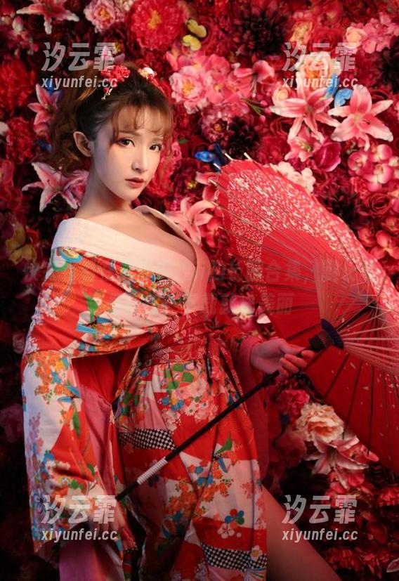 快来看看在下萝莉控ii的长腿合集，腿长就是任性！下载就送美丽