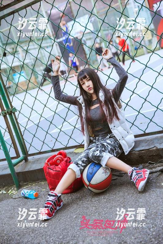 头条女神-申美嫣 头条女神 - 申美嫣的私拍图集:吊带穿搭,影响我的“搭配观”!