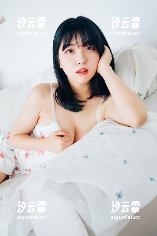 在宋哈娜(송하나)甜心cos的图片中，谁还敢不被吸引？