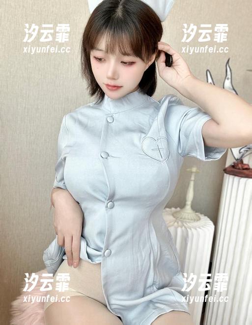 婚纱在这里：小仓千代w的写真如梦似幻