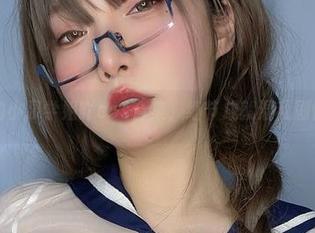 略显尴尬的小泉学姐吖cos合集，细节成就混乱剧情的反转。