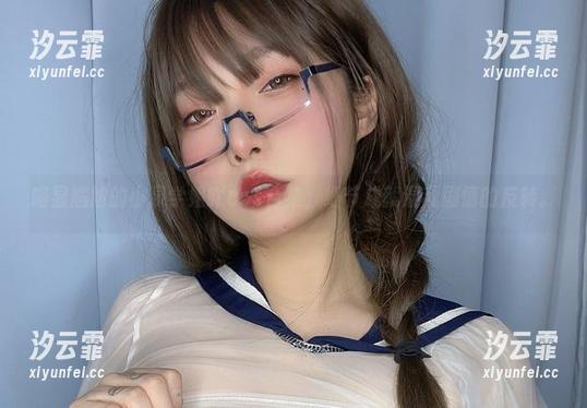 略显尴尬的小泉学姐吖cos合集，细节成就混乱剧情的反转。