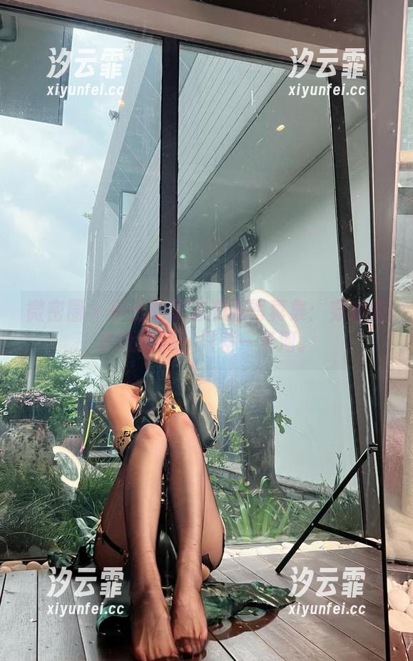 小玉吃果冻 微密圈 - 小玉吃果冻和服写真集:穿越到古代的我,只差一条河。