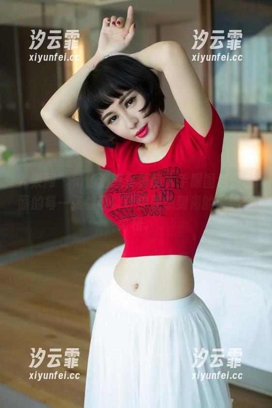 尤果网-佟蔓 尤果网 - 悄悄溜进佟蔓的水手服图包,里面的每一张都可以让你联想到海的深邃与柔和。