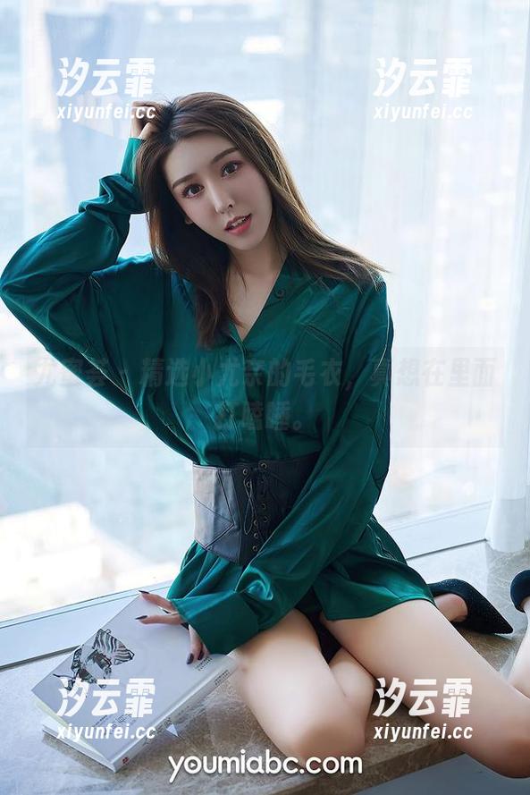 尤蜜荟 - 精选小尤奈的毛衣，真想在里面打瞌睡。