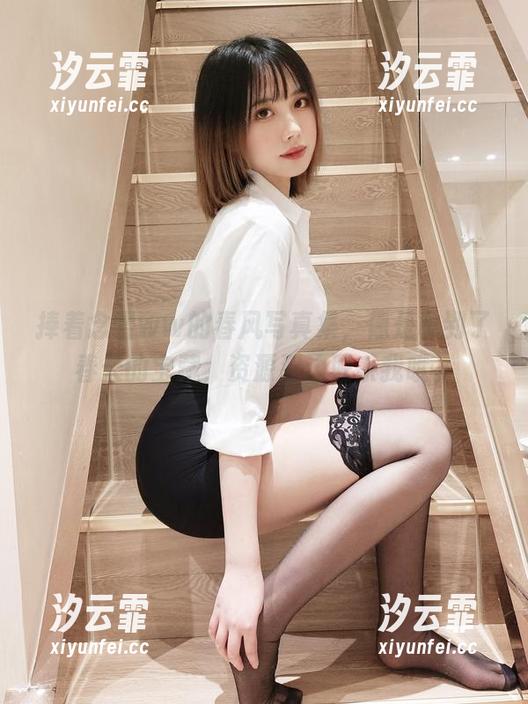 捧着念雪ww的春风写真集，像是拿到了春天的宝藏，资源那边联系我哦。