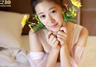 推女神 – 岑苑之barbiebaby私拍合集：关于夏天和我，居然还有这么多乱七八糟的事情。