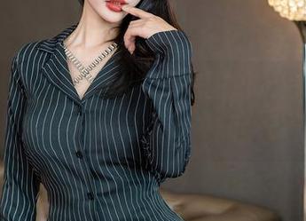 星颜社 – 星冉：私房短裙图包，情怀满满，谁说只有夏天才能玩？