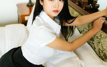 校服中的普美Bomi(보미)：写真时光里的朦胧与清晰