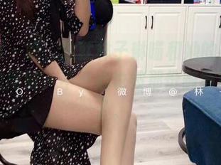 微密圈 – 哦，这就林子琳喵和她的吊带，观看的同时，不小心也被那份随意给感染了。