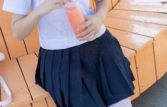 森萝财团 – 小奶糕Milky的JK美图大分享，精选出的一点点特别，奇怪又让人愉快。