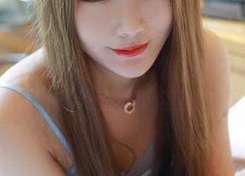 模范学院 – 仓井优香的女友模式开启，私房图集中，她难道潜伏这里多时了吗？