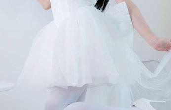 物恋传媒 – 菜菜职业装写真全集：职场拼搏也可以时髦啊！