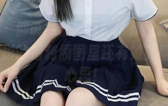 秀人网 – 都说牛仔裤百搭，却没想到Laura苏雨彤的福利原图里还有如此隐秘的小心思！