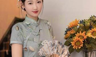 秀人网 – 周美美alicia说，高跟鞋让她的美图更“高“一筹，呵，任性吧。