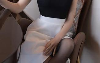 秀人网 – 哎呀，这高清的琳琳ailin，穿着纯白，竟让人想到了高中班服，情怀满分嘛？
