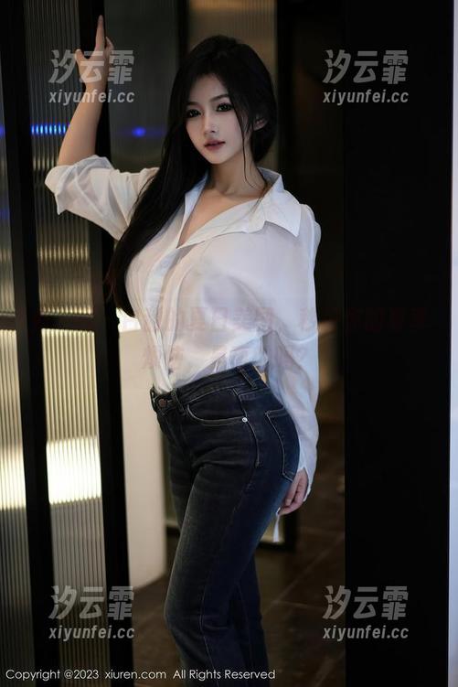 秀人网 - 白甜的夏日美图，秒杀你的夏季烦恼，是真的吗？