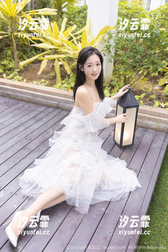 秀人网-软软Roro 秀人网 - 细腻到极致,软软Roro无圣光女神合集的悄无声息