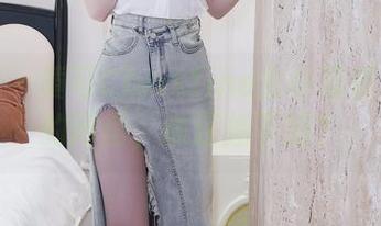 秀人网 – 黄可Christine女仆写真：这样的网盘，谁还想下班？
