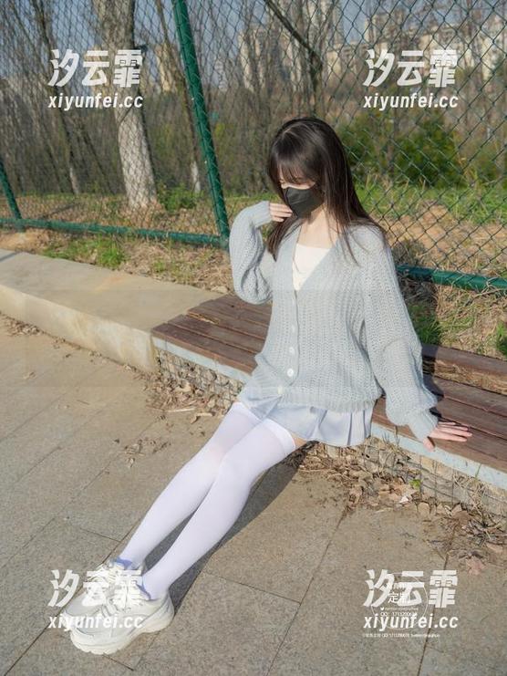 紧急企划 - 万圣节？樱樱樱可在这件套图里玩得可真开心，比糖果还甜！