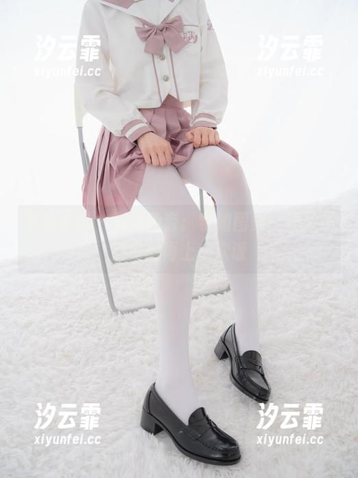 紧急企划 - 龙崎聆音：学姐图集，让人不自觉想再上一次课