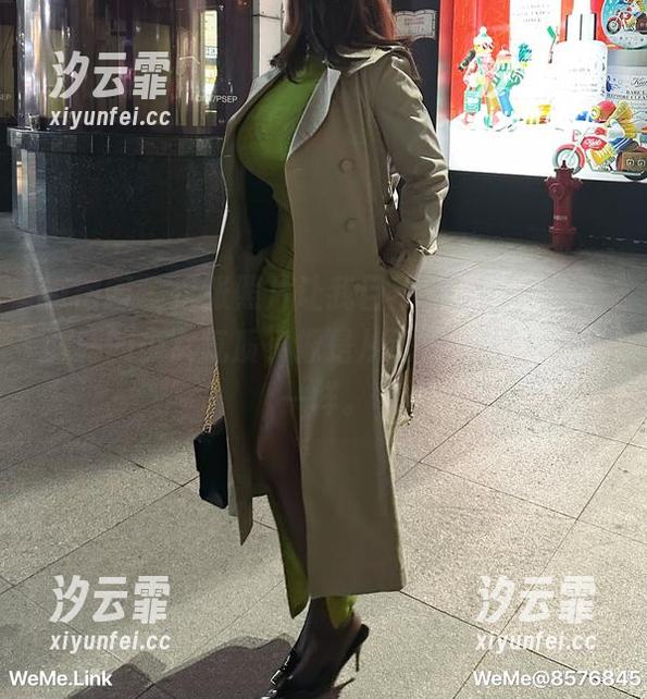 微密圈 - 这张照片让我目不转睛，紫色哒豚豚的少女气质，像是从动漫里挪过来了一样。