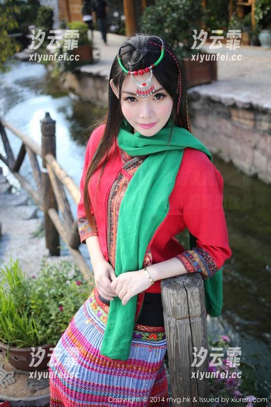 美媛馆 - 更新的新礼服，许诺说道：“你看这裙摆，根本不逊色于我家猫咪的优雅！”