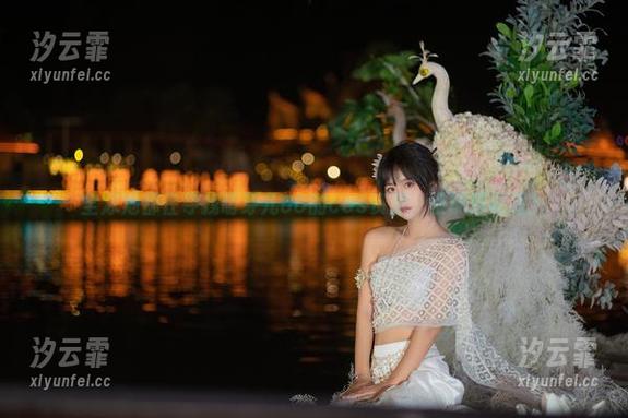 全泳池都在寻找萌芽儿o0的cos资源，谁能拯救我？