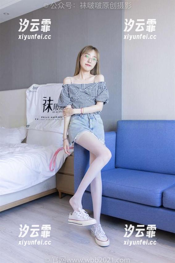 袜啵啵-奶油 袜啵啵 - 论奶油如何在油亮黑中找到原图福利!