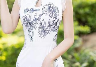 语画界 – 吊带如何让奶瓶的私拍更有意思？图片直击我的审美神经！