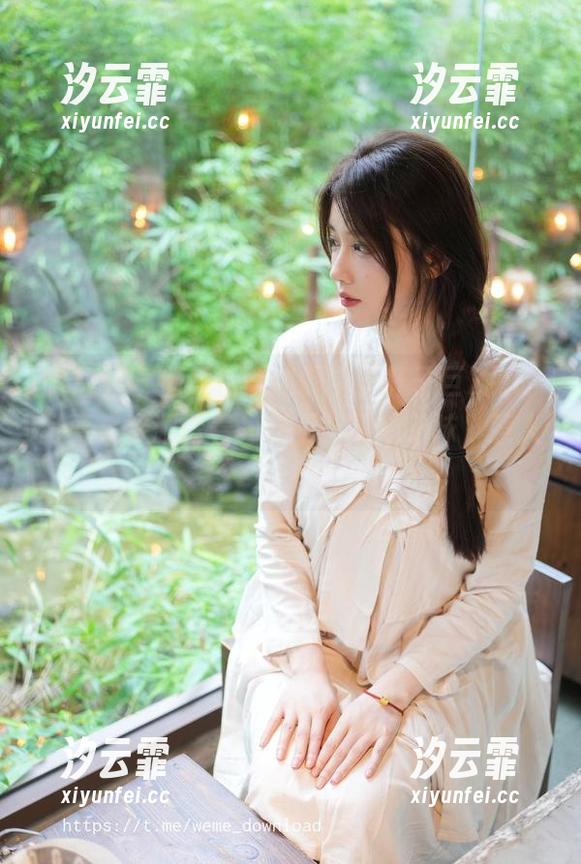 轩子巨2兔 微密圈 - 酒红色的迷雾中,轩子巨2兔的写真集资源透着一丝不明确的暧昧,惹人思忖