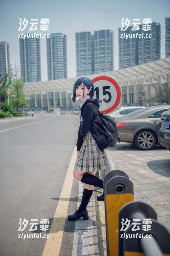 逐月Su拼凑的梦子，精选集里总有些小败笔，哈哈。